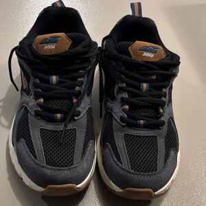 Avia Men's Black & Gray Sneakers with Tan Accents 5000